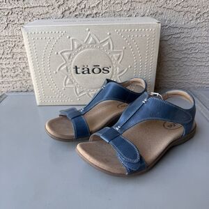NEW Taos Footwear The Show Blue Leather Comfort Walking Sandal Recovery Foam
